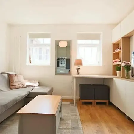 Cute 1 Bedroom Flat In Clifton
